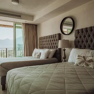 Apartamento Grand Venetian Beachfront, Puerto Vallarta