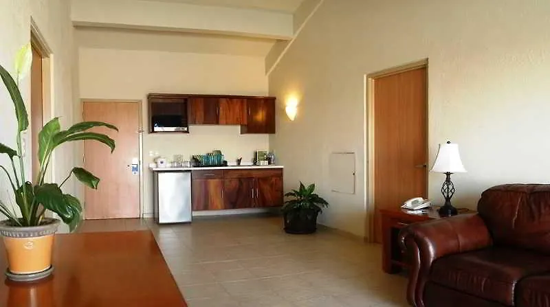 Comfort Inn Puerto Vallarta Golfside & Marina